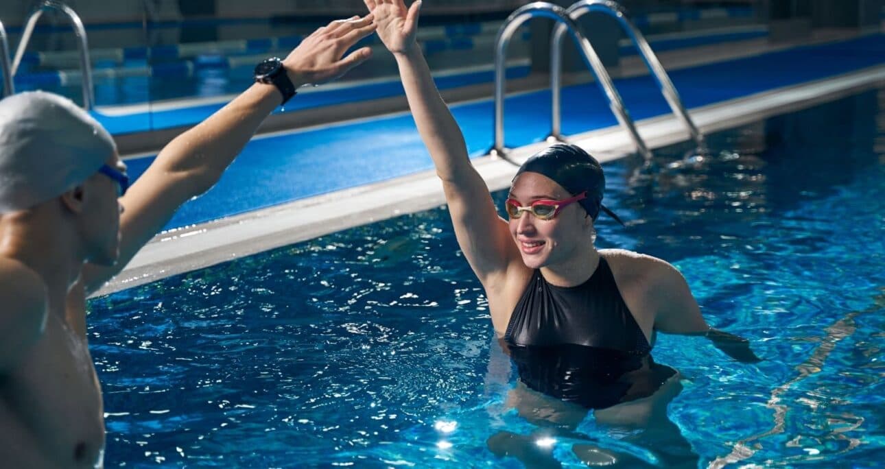 Learning Freestyle Swimming from the Fundamentals: The Principle of Dividing Tasks